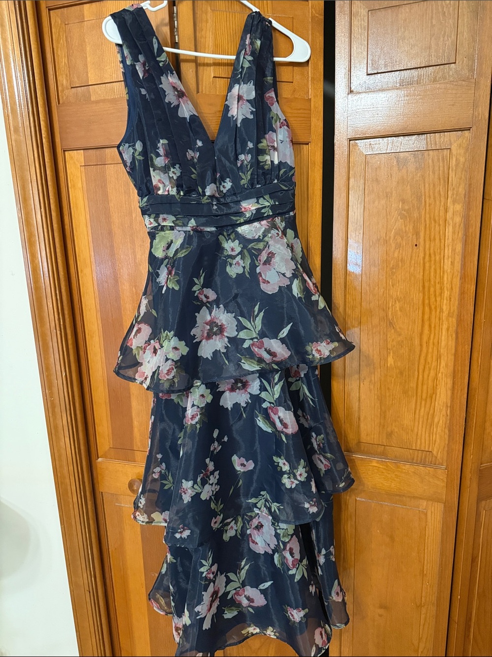 Lulu's Navy Floral High-Low Tiered V-Neck Dress
